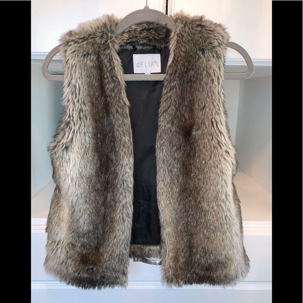 dELIA*S faux fur vest